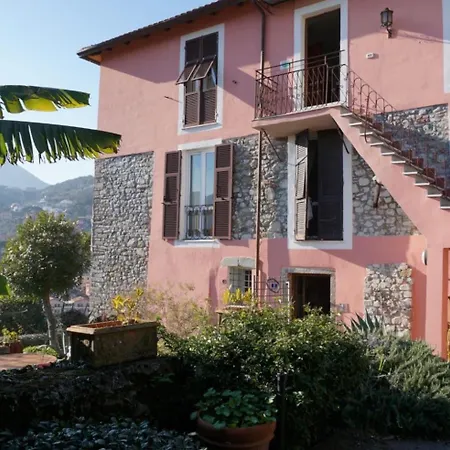 B.e.a. Maison Bed and breakfast 3*